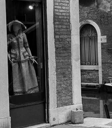 Display Window - Venezia